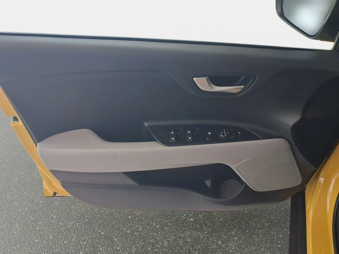 Kia Stonic - Zdjęcie 10