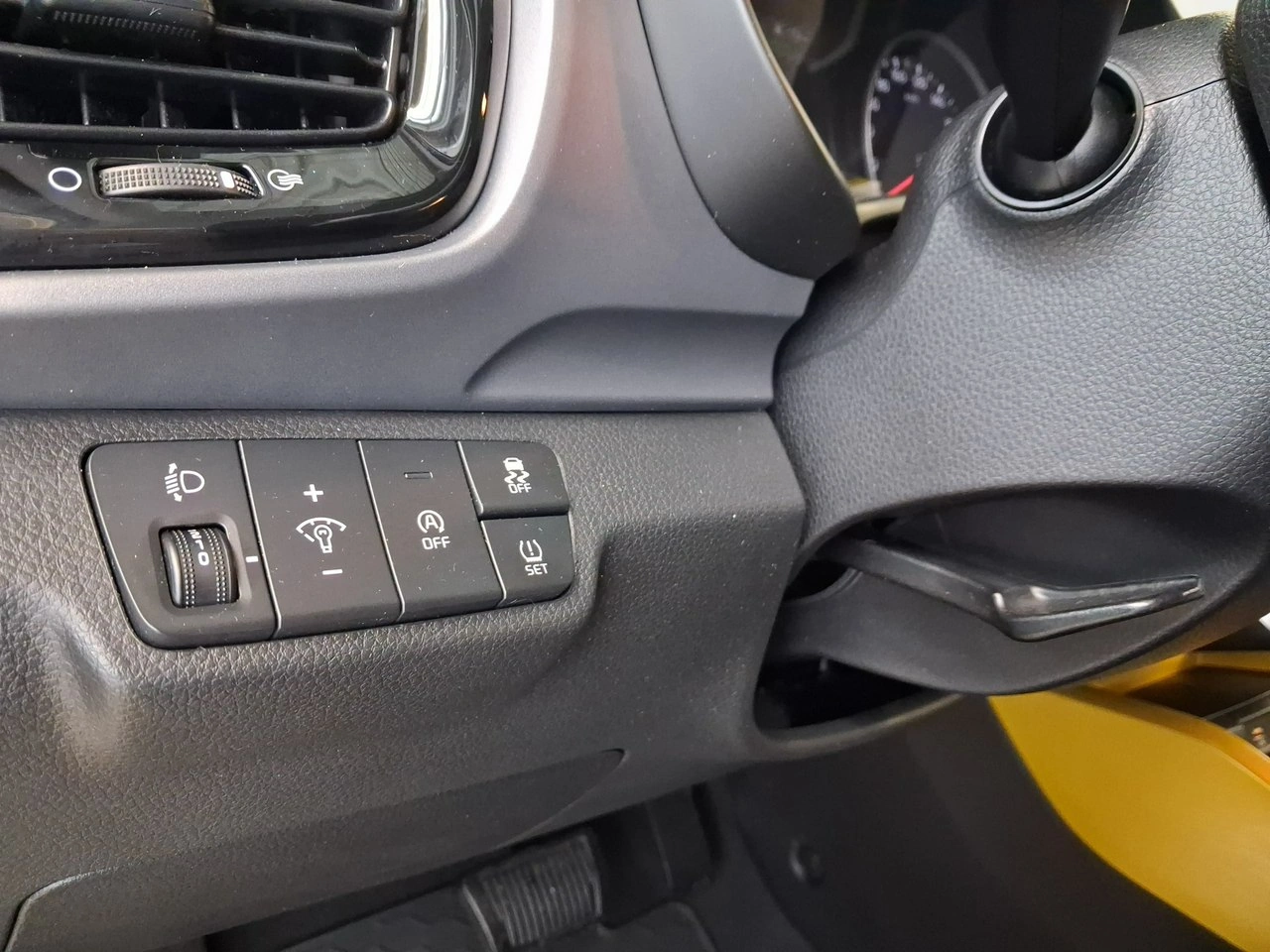 Kia Stonic - Zdjęcie 13