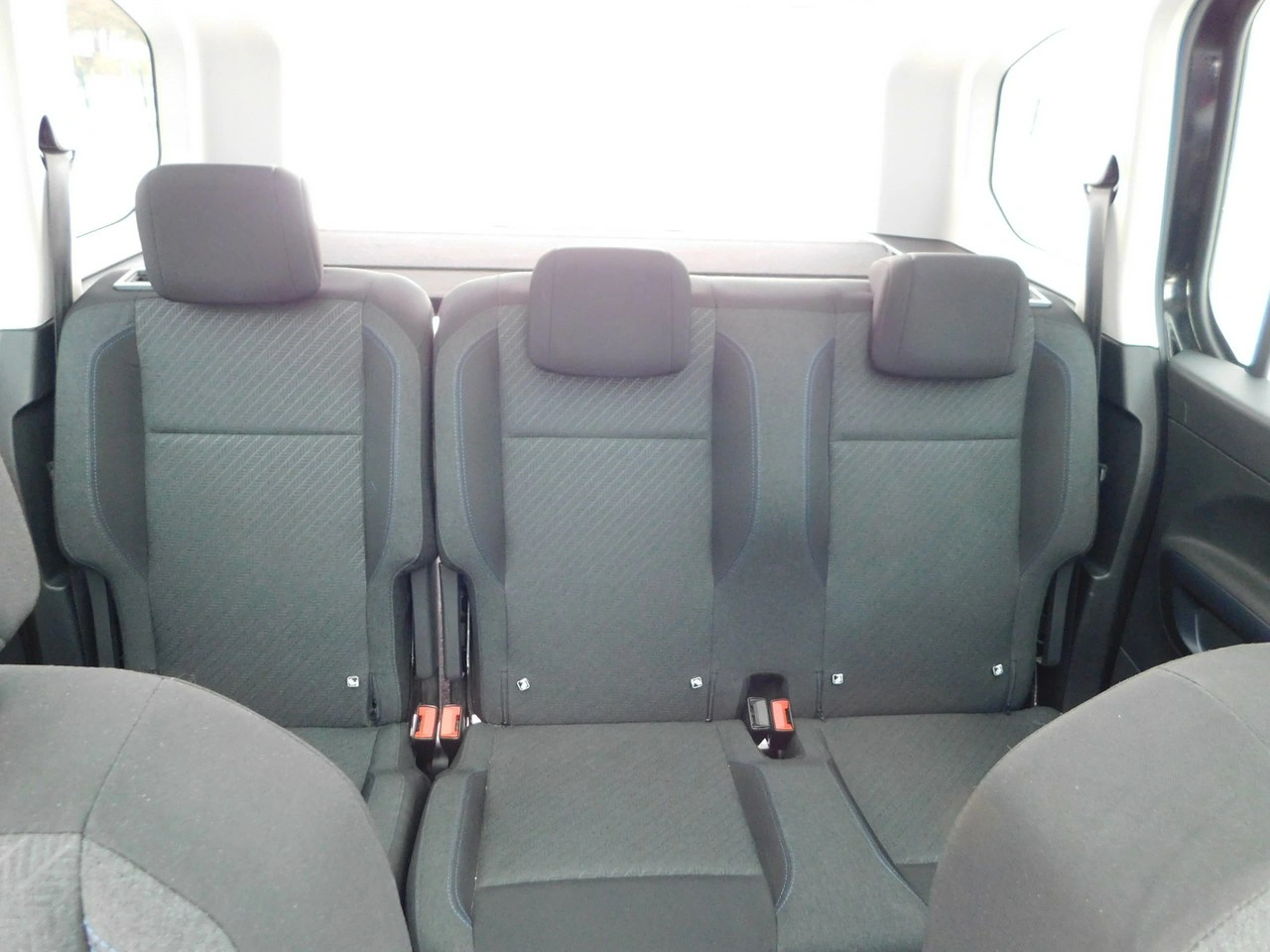 Peugeot Rifter - Zdjęcie 14