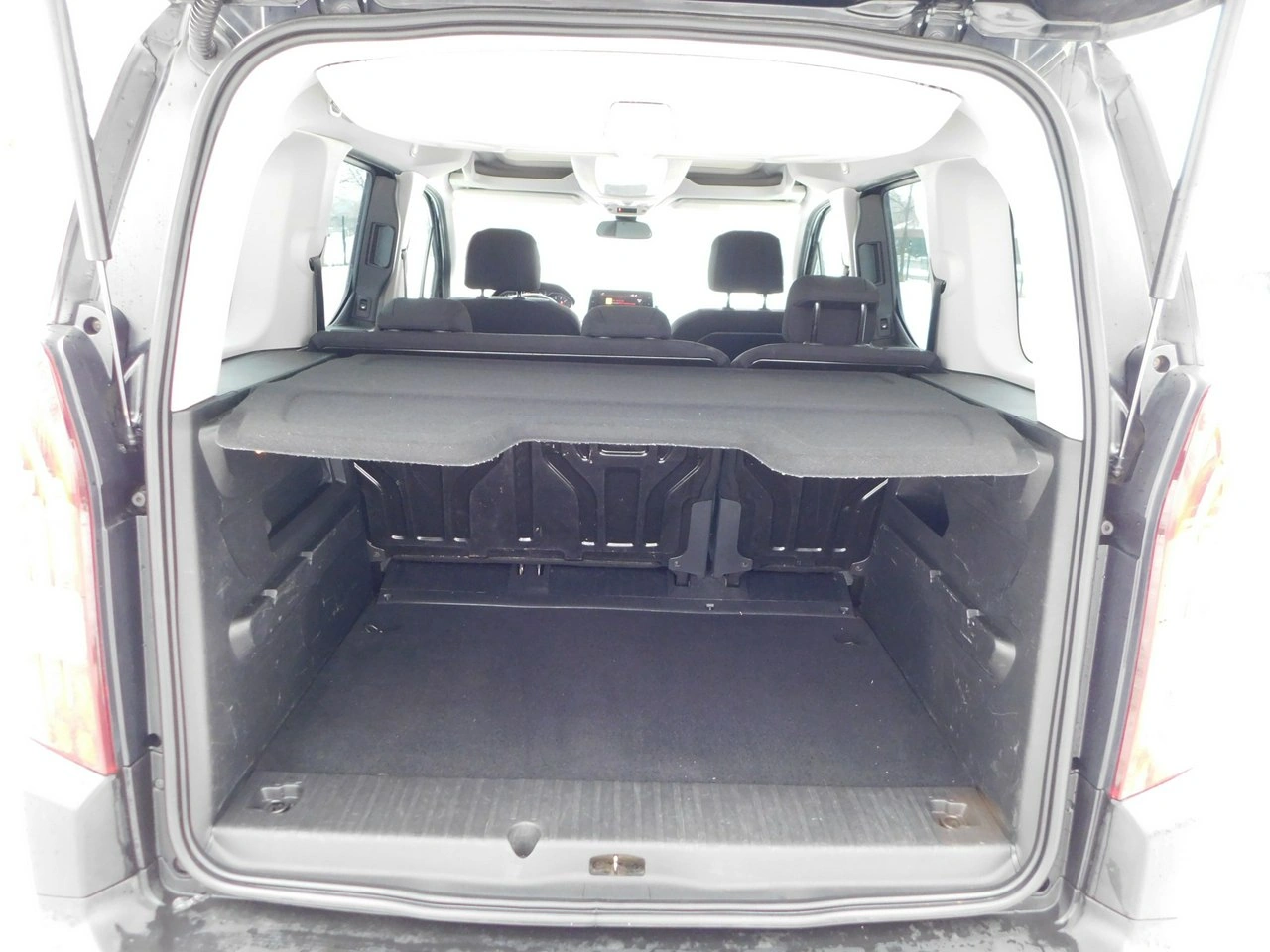 Peugeot Rifter - Zdjęcie 24