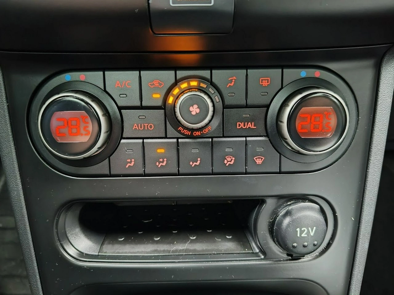 Nissan Qashqai - Zdjęcie 26