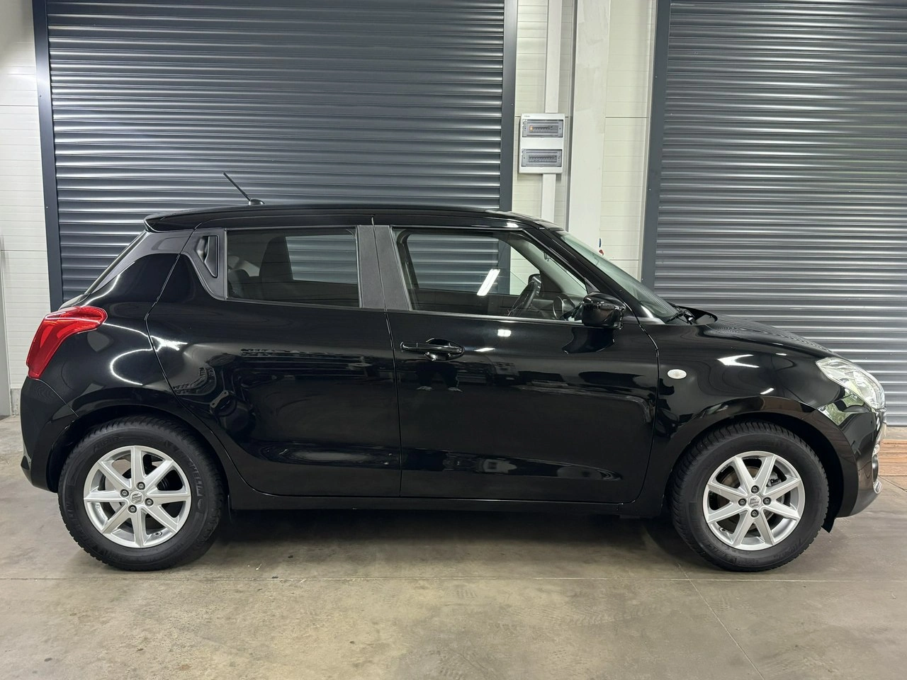 Suzuki Swift - Zdjęcie 4