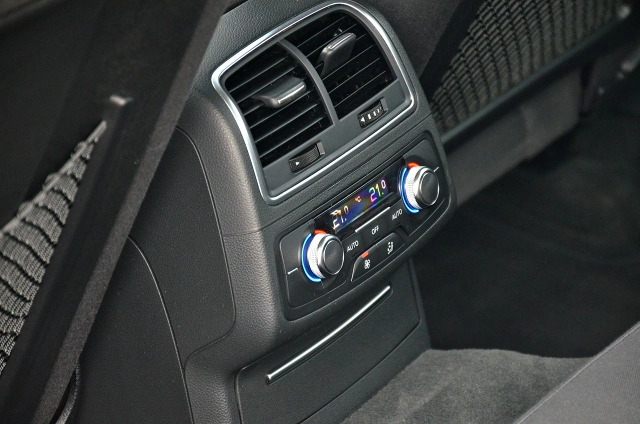 Audi A6 - Zdjęcie 21