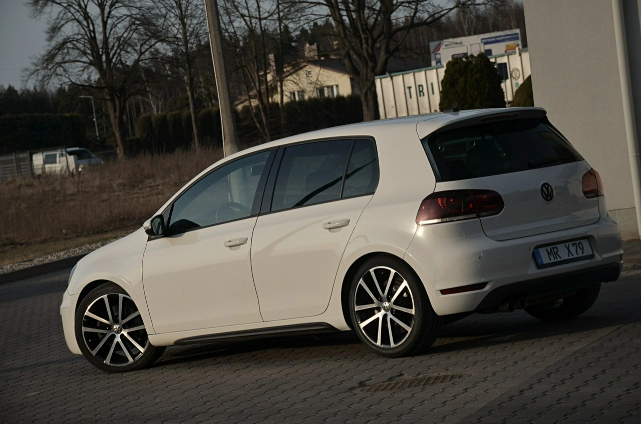 Volkswagen Golf - Zdjęcie 13