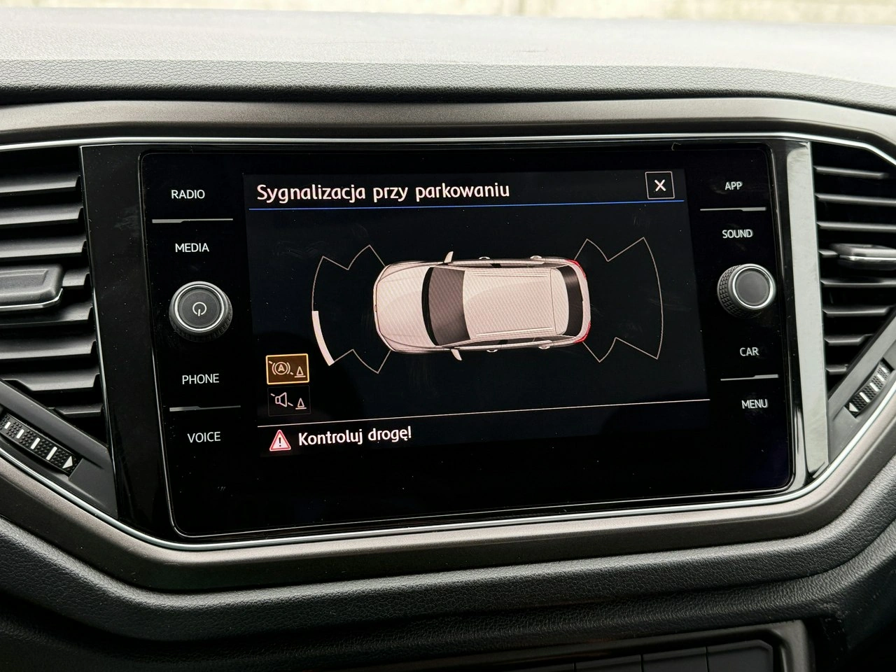 Volkswagen T-Roc - Zdjęcie 26