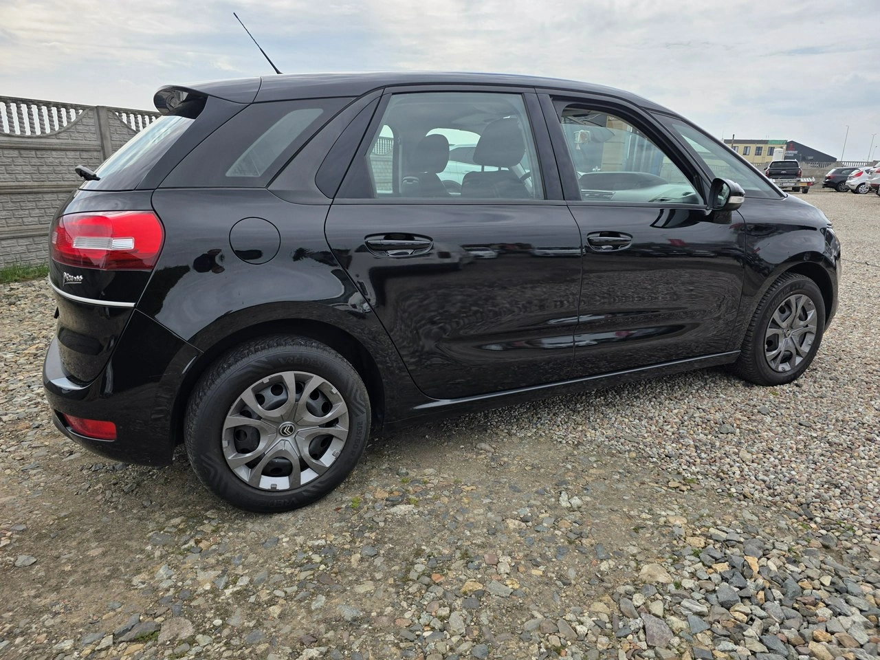 Citroën C4 Picasso - Zdjęcie 16