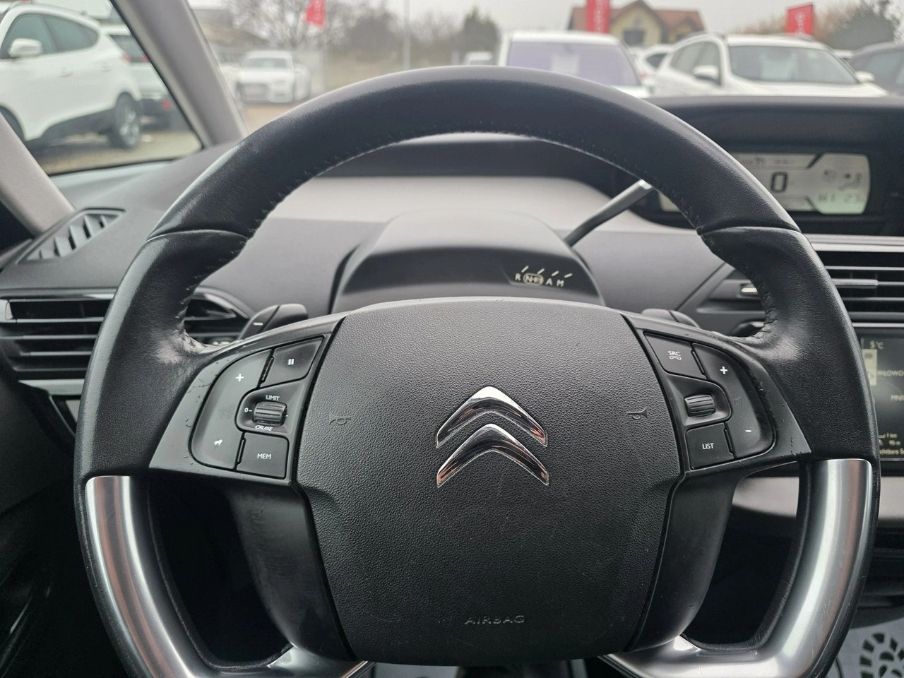 Citroën C4 Picasso - Zdjęcie 22