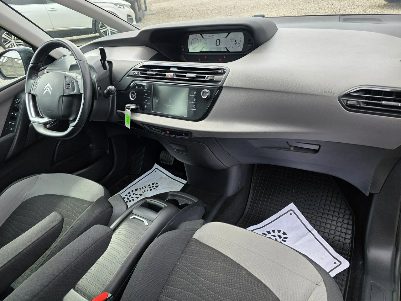 Citroën C4 Picasso - Zdjęcie 22