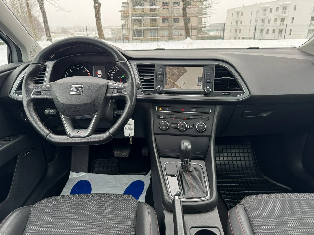 Seat Leon - Zdjęcie 20