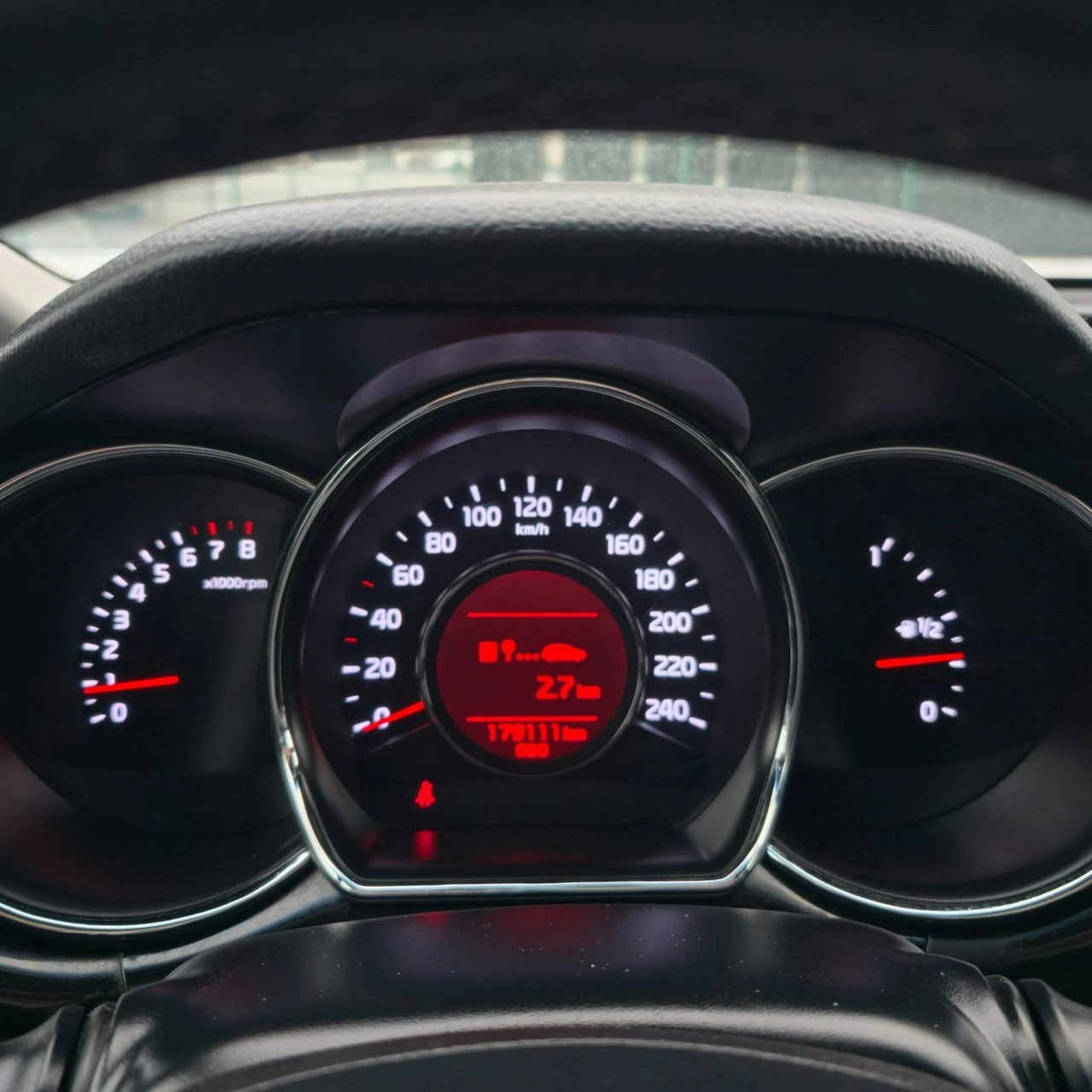 Kia Ceed - Zdjęcie 24