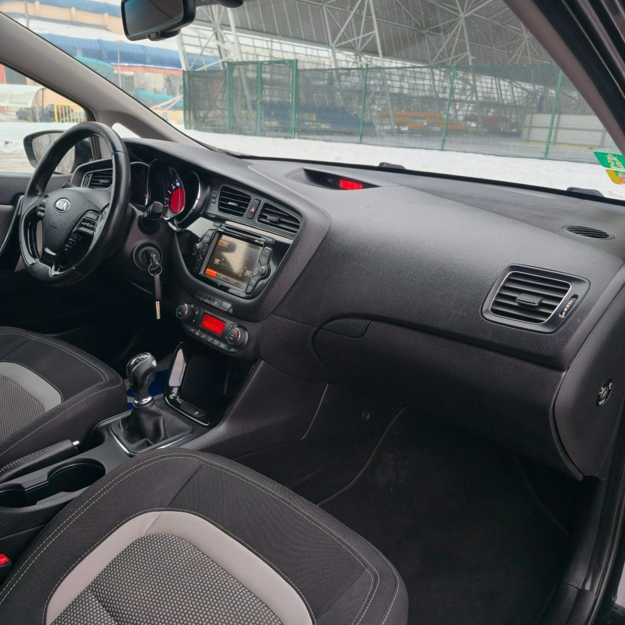 Kia Ceed - Zdjęcie 29