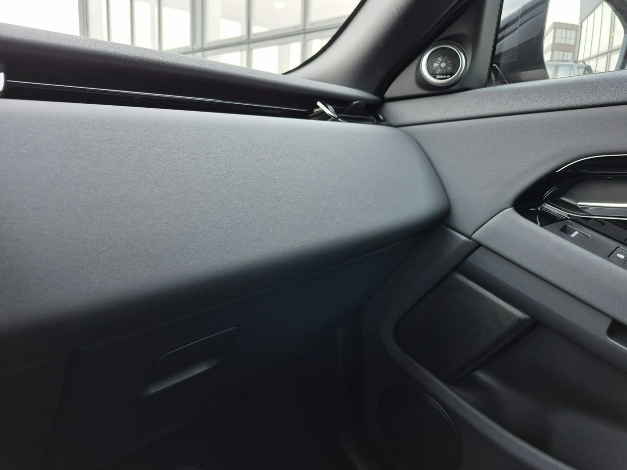 Land Rover Range Rover Evoque - Zdjęcie 34