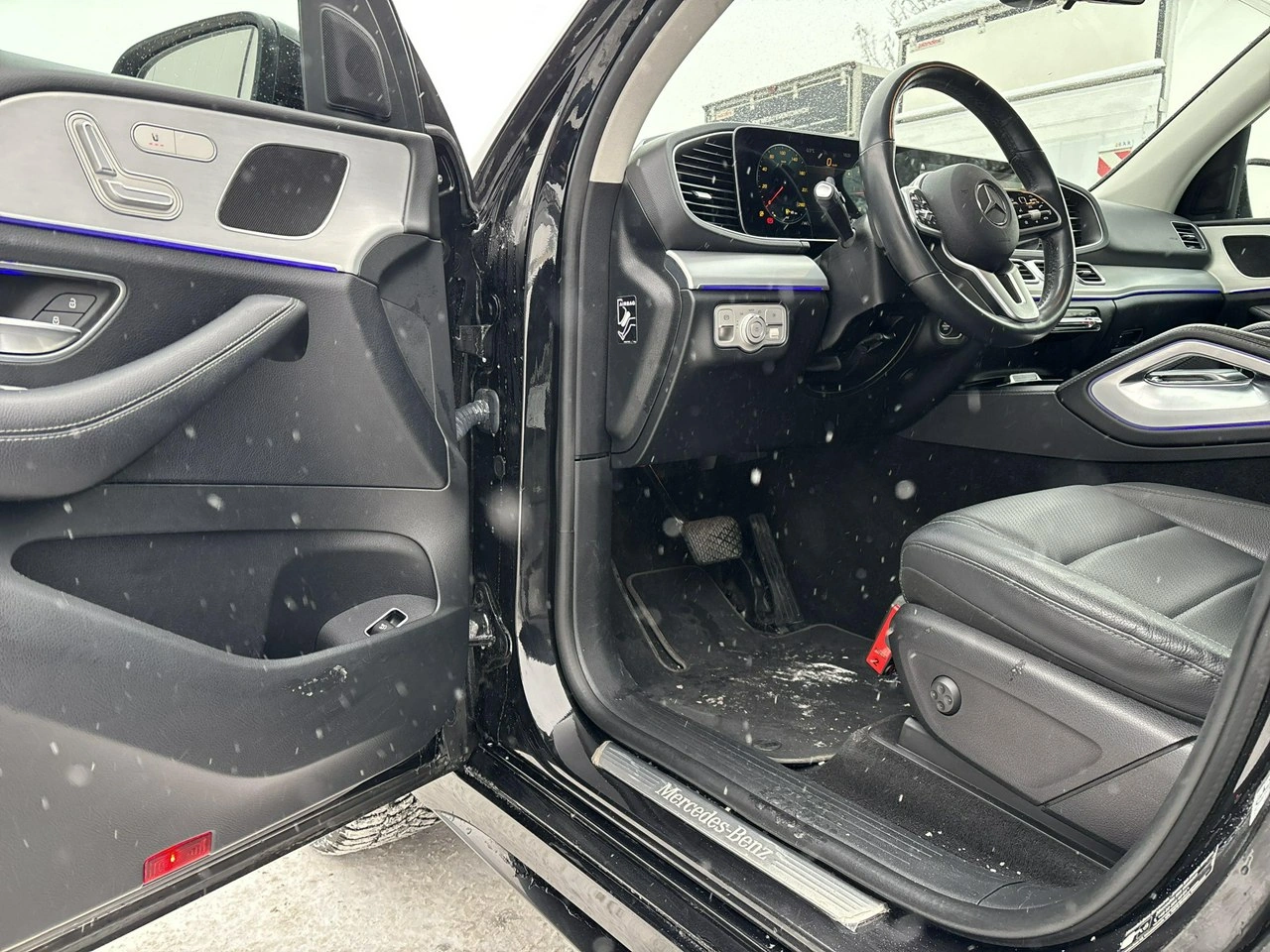 Mercedes GLE 300 - Zdjęcie 9