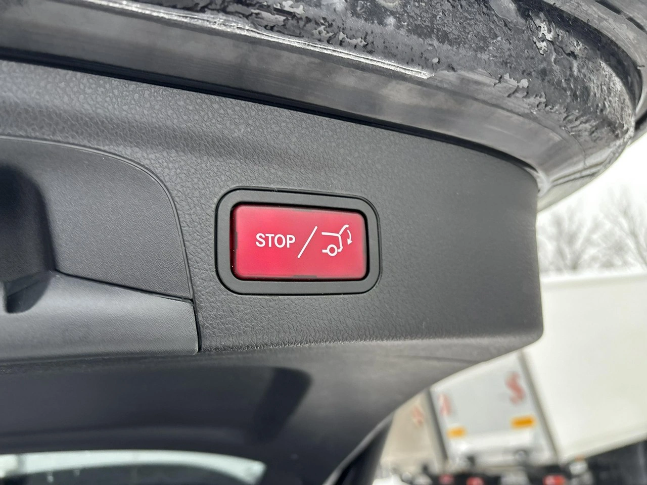 Mercedes GLE 300 - Zdjęcie 14