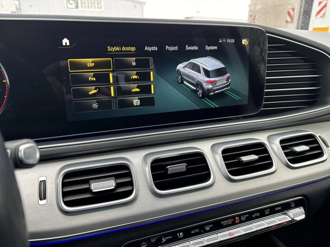 Mercedes GLE 300 - Zdjęcie 21