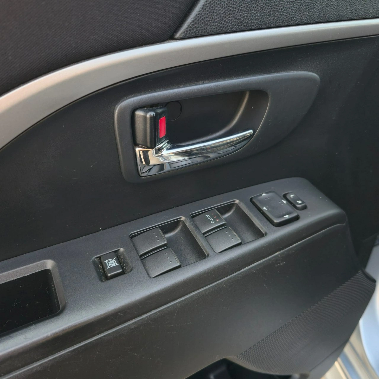 Mazda 5 - Zdjęcie 32