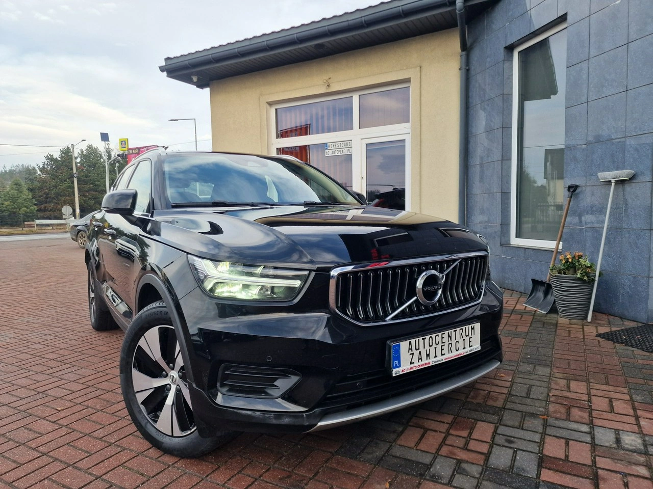 Volvo XC 40 - Zdjęcie 11