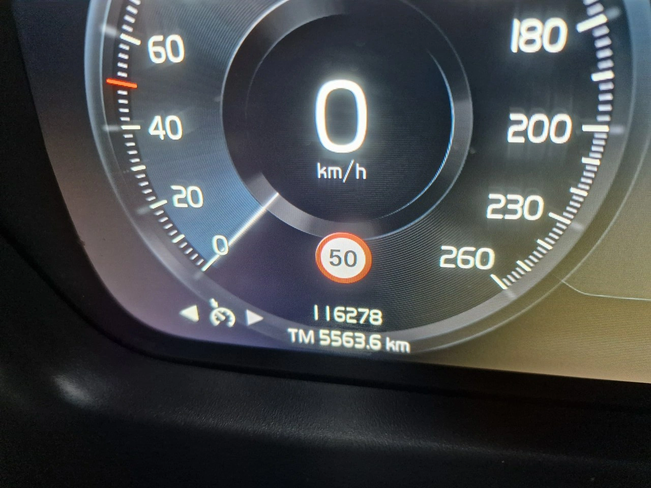 Volvo XC 40 - Zdjęcie 29