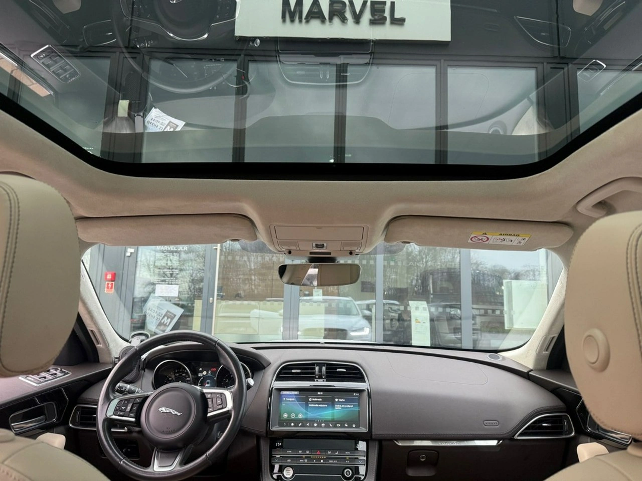 Jaguar F-Pace - Zdjęcie 19