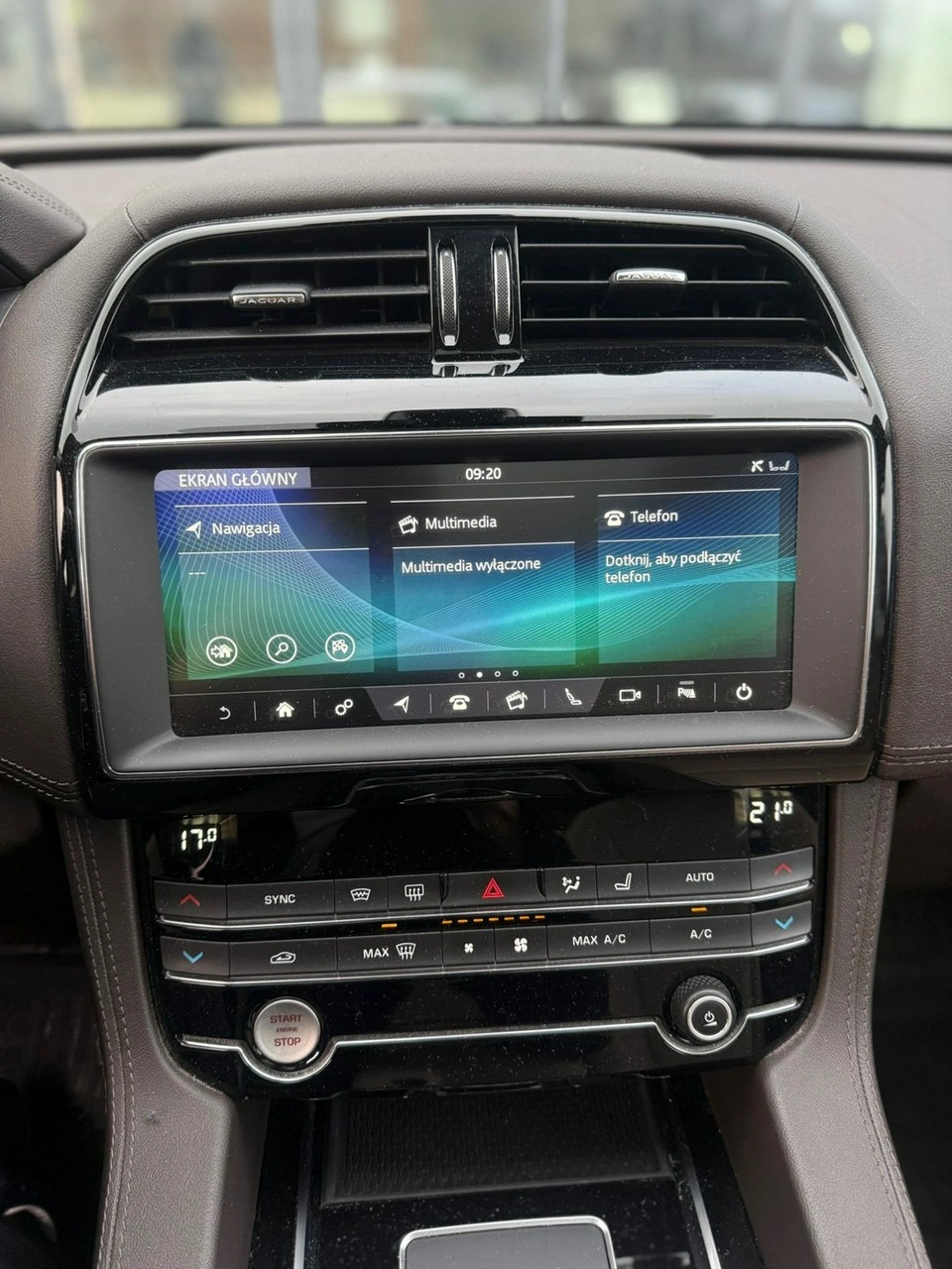 Jaguar F-Pace - Zdjęcie 24