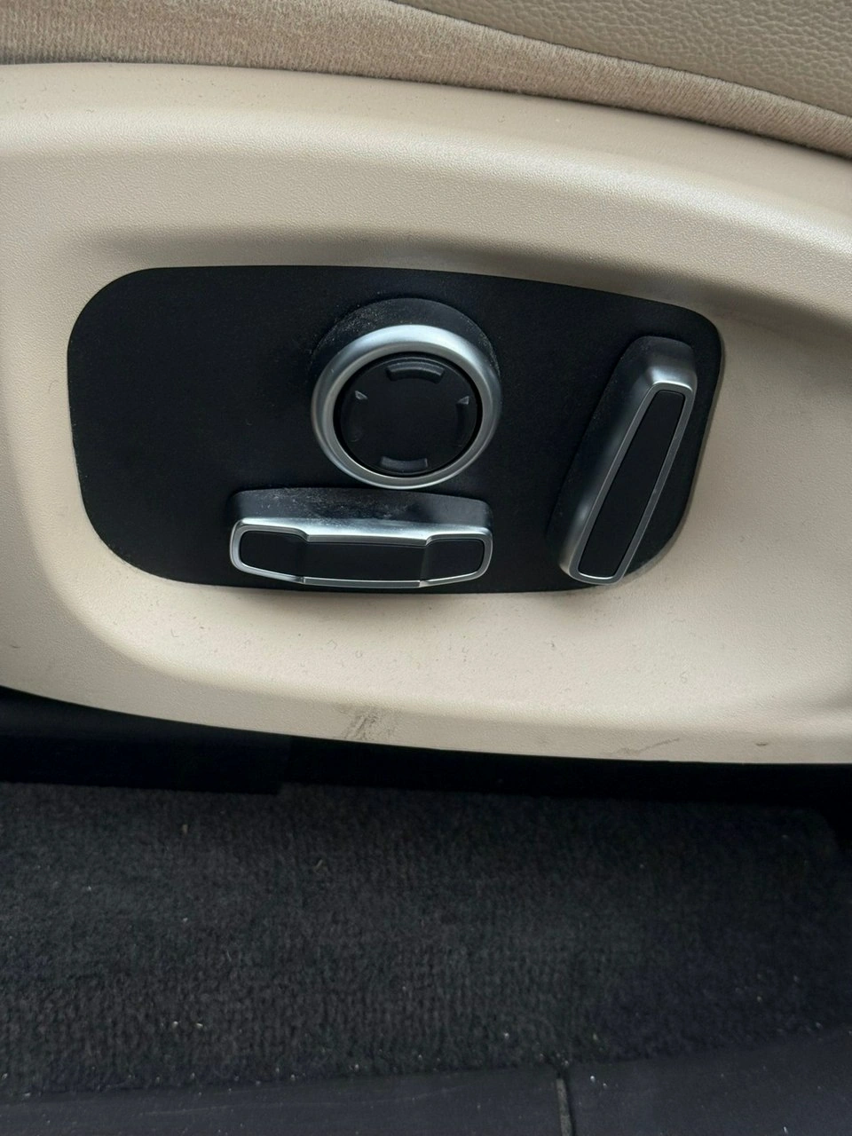 Jaguar F-Pace - Zdjęcie 28