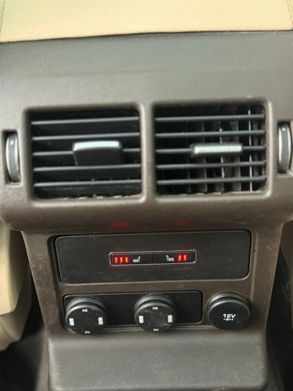 Jaguar F-Pace - Zdjęcie 31