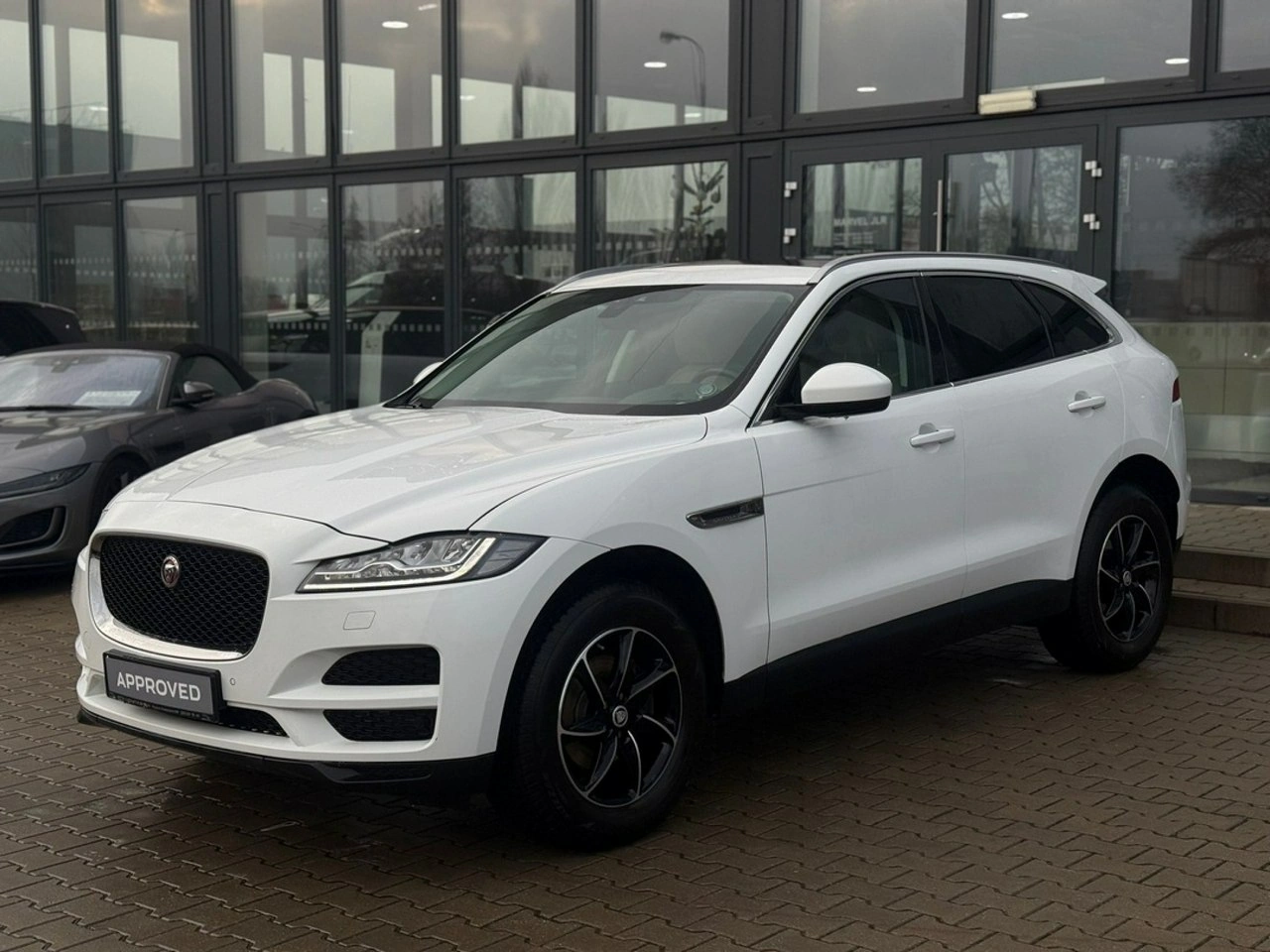 Jaguar F-Pace - Zdjęcie 3