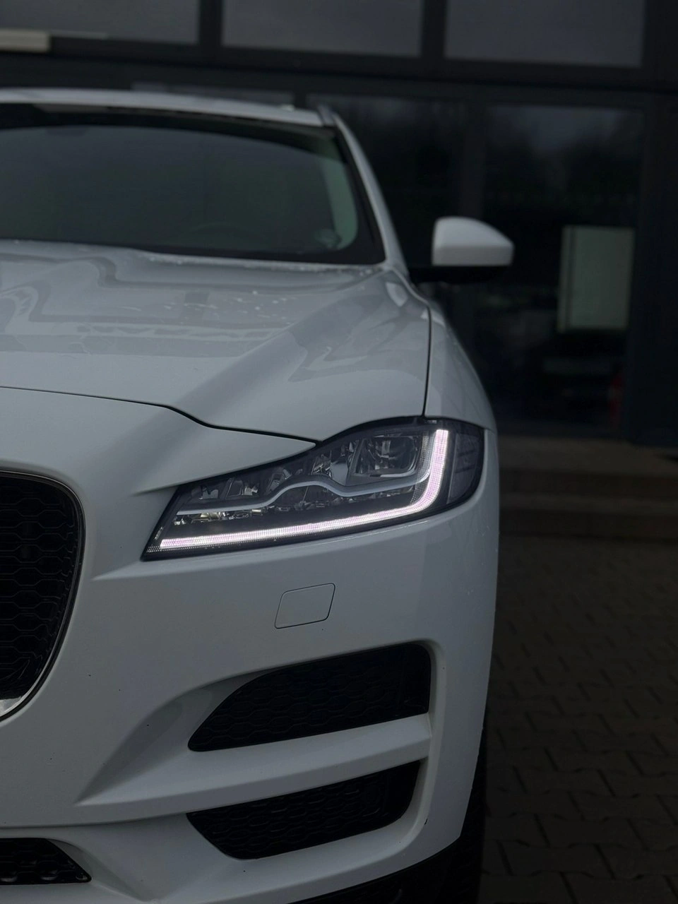 Jaguar F-Pace - Zdjęcie 8