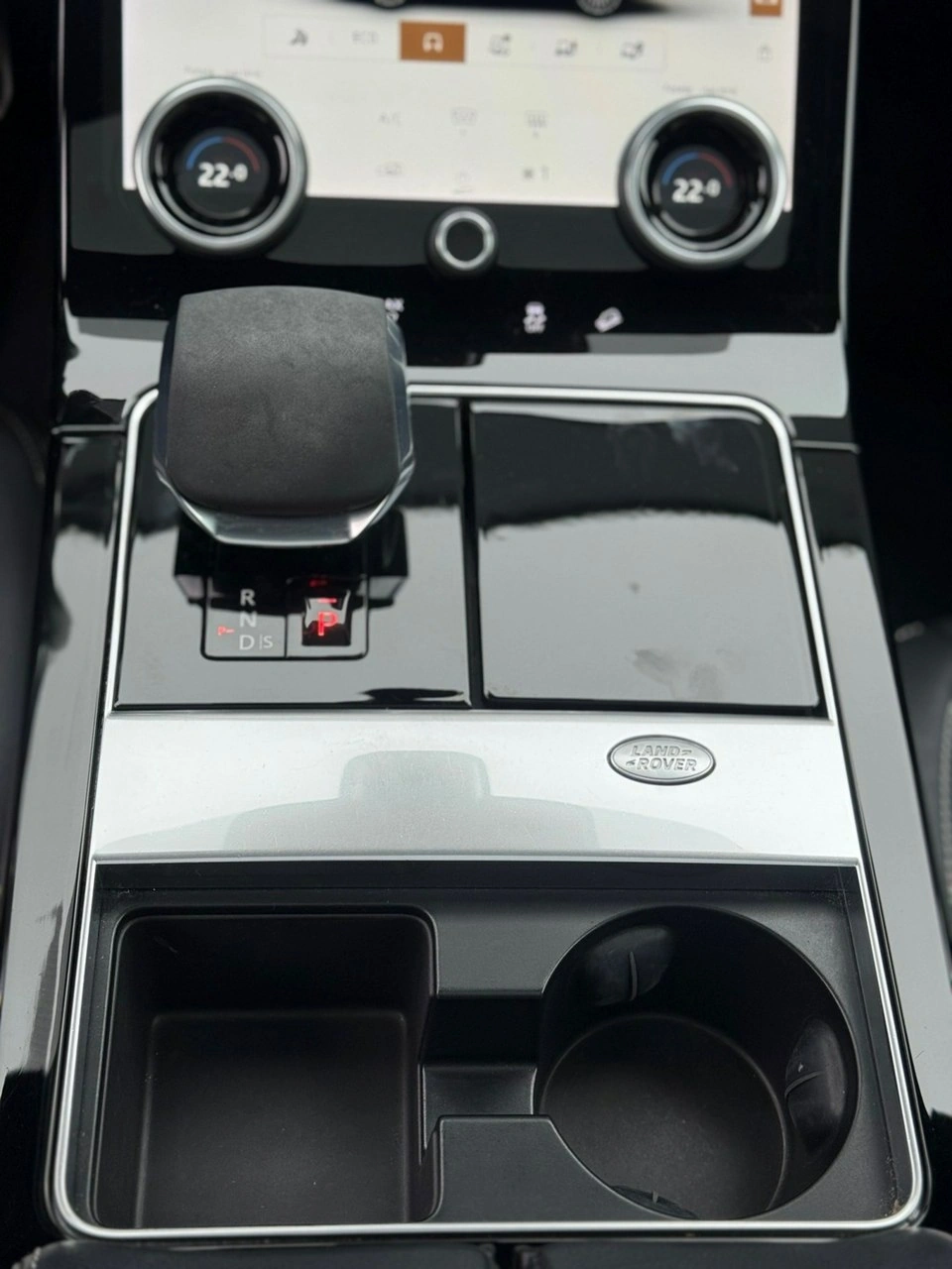 Land Rover Range Rover Velar - Zdjęcie 17