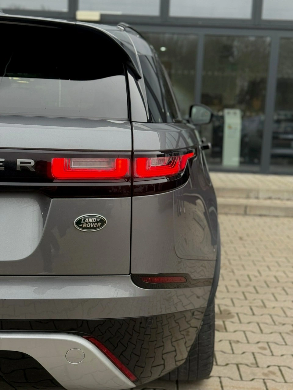 Land Rover Range Rover Velar - Zdjęcie 4