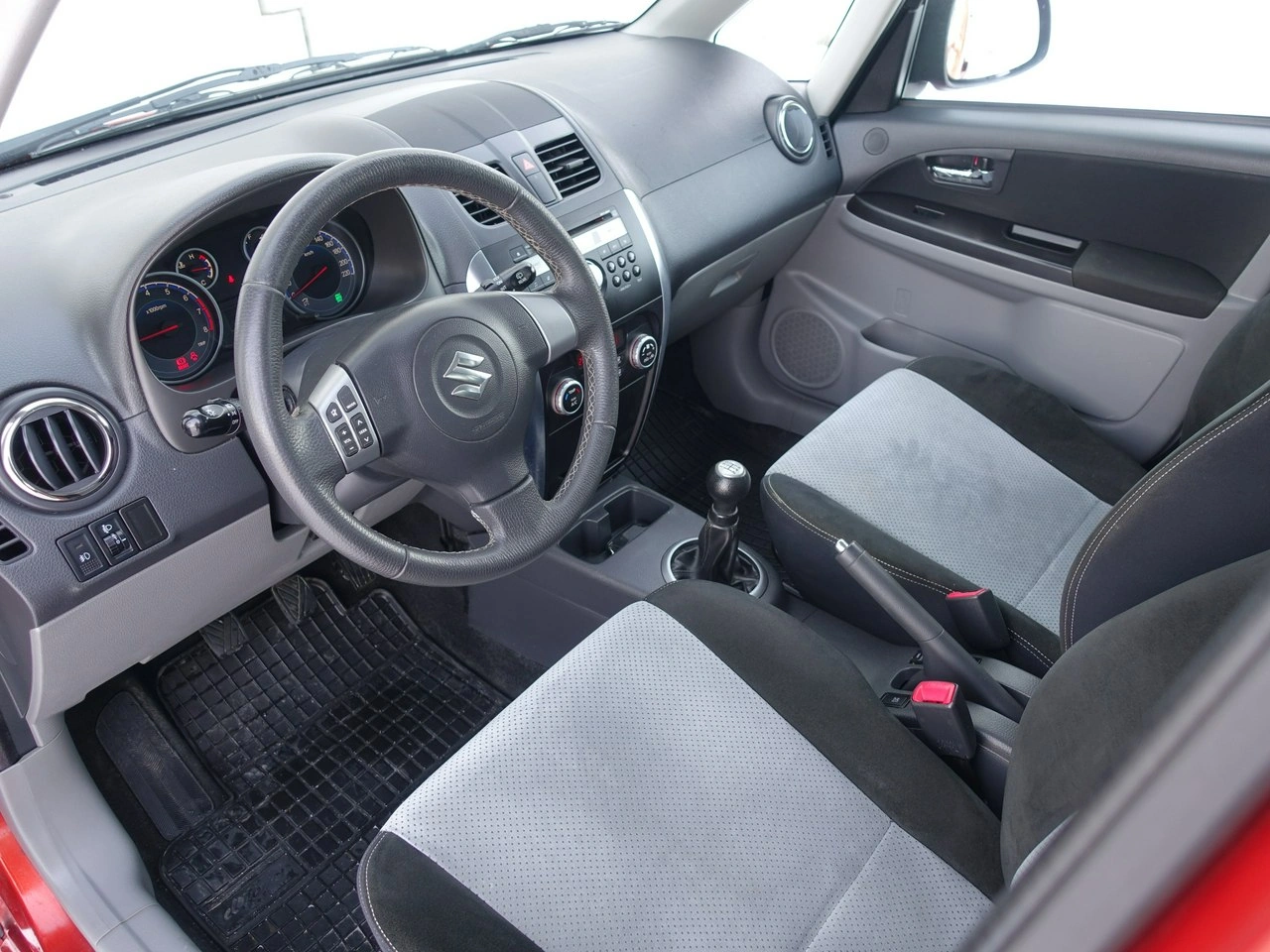 Suzuki SX4 - Zdjęcie 11