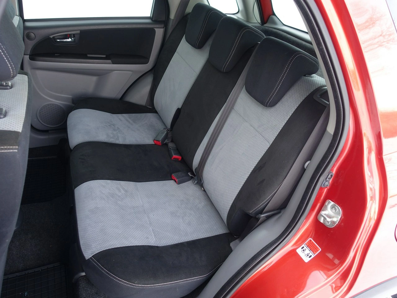 Suzuki SX4 - Zdjęcie 16