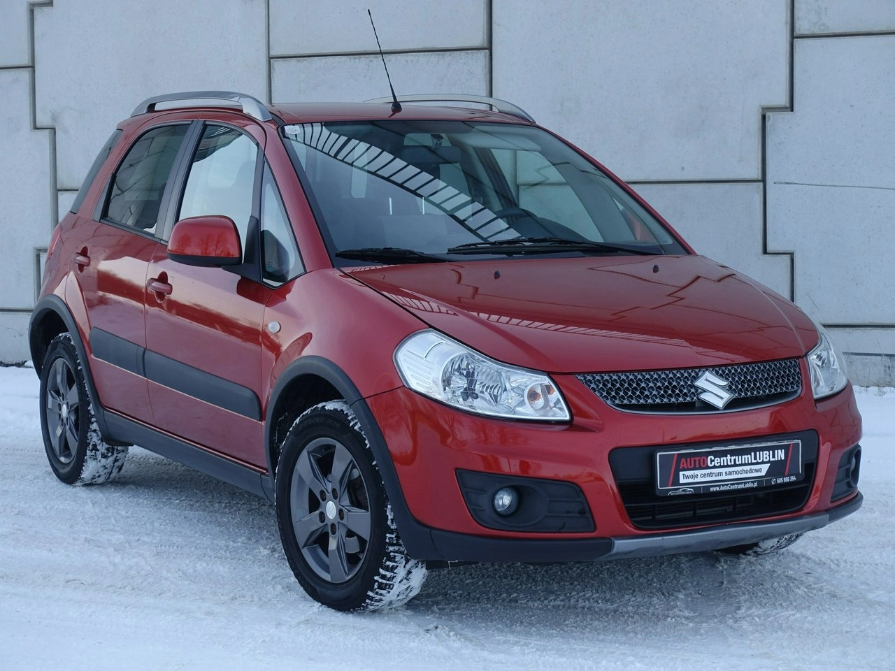 Suzuki SX4 - Główne zdjęcie
