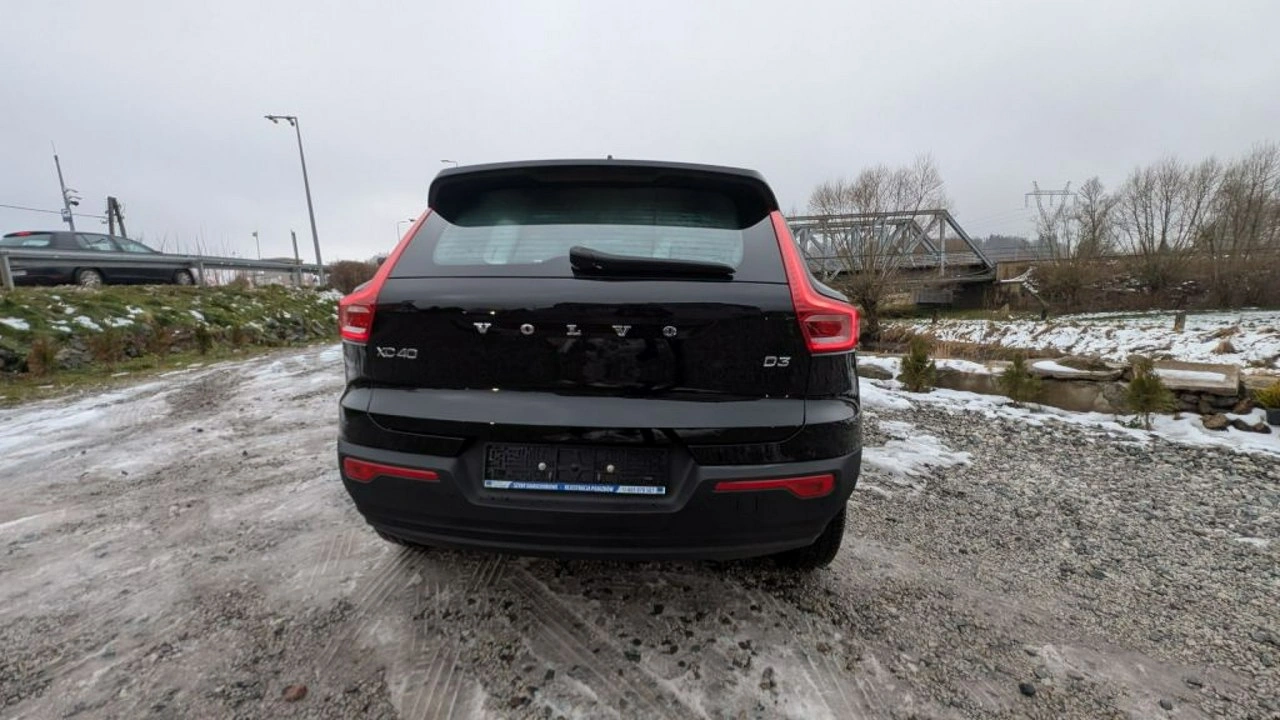 Volvo XC 40 - Zdjęcie 9