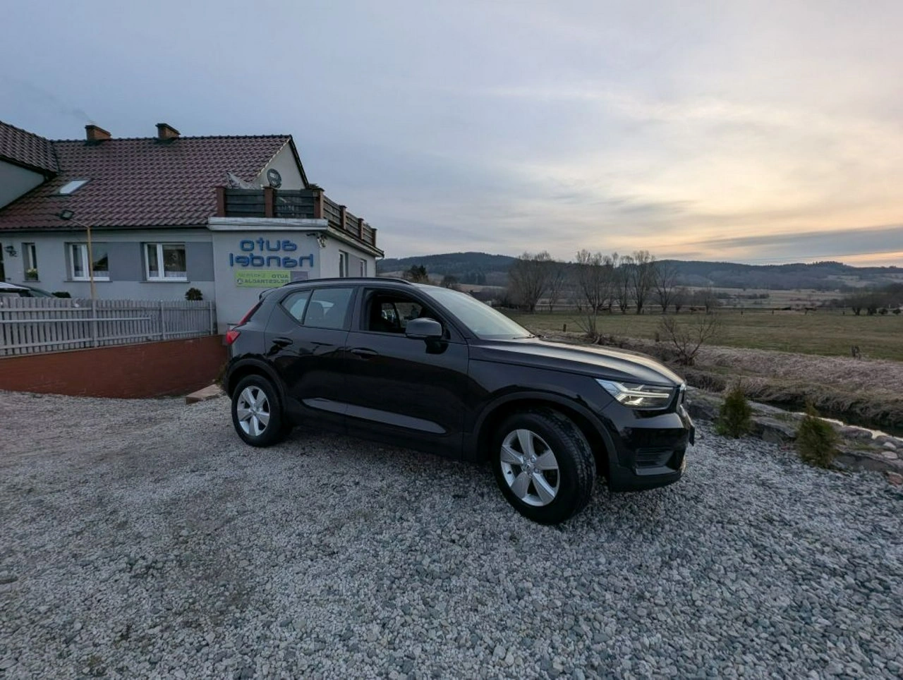 Volvo XC 40 - Zdjęcie 10