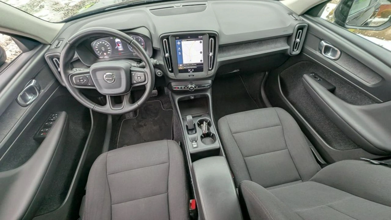 Volvo XC 40 - Zdjęcie 16
