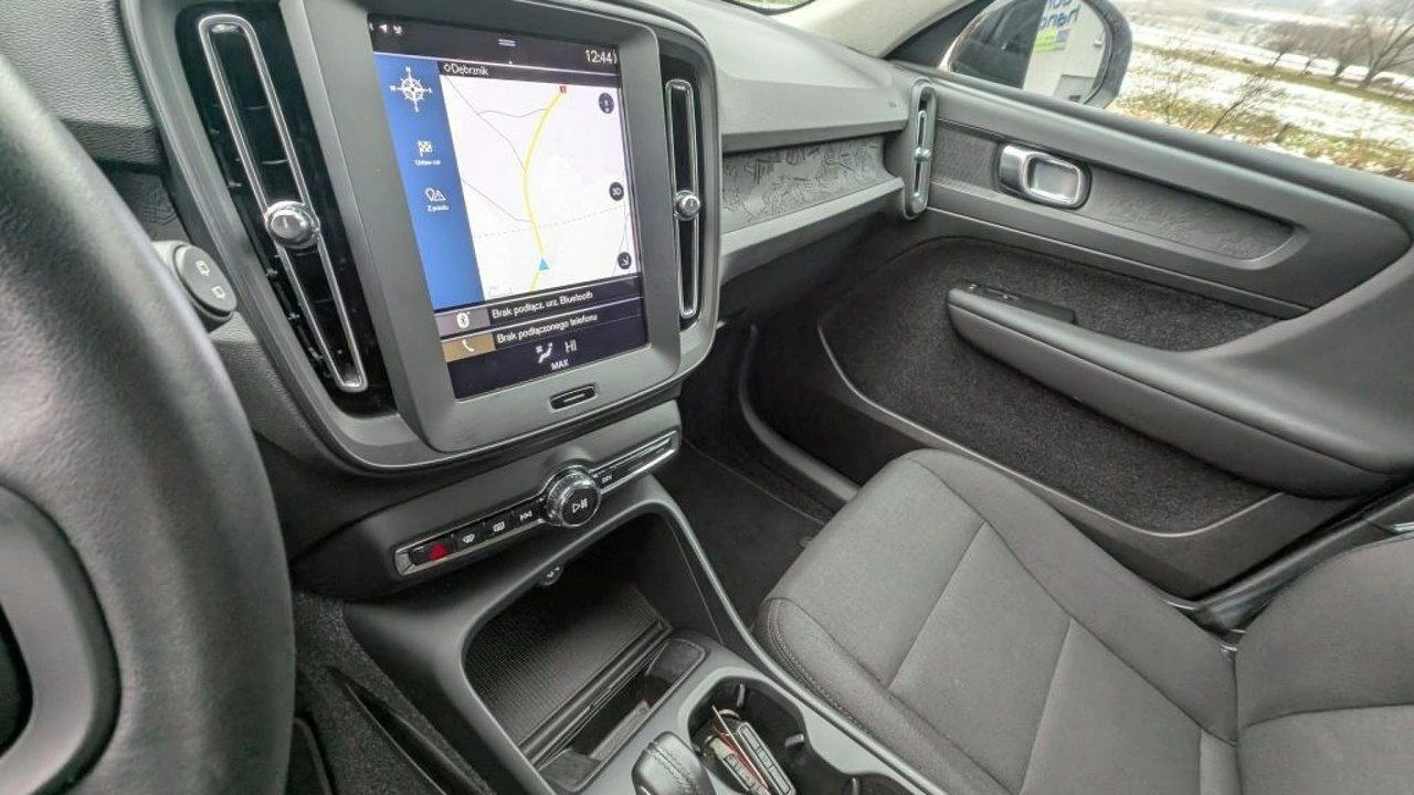 Volvo XC 40 - Zdjęcie 17