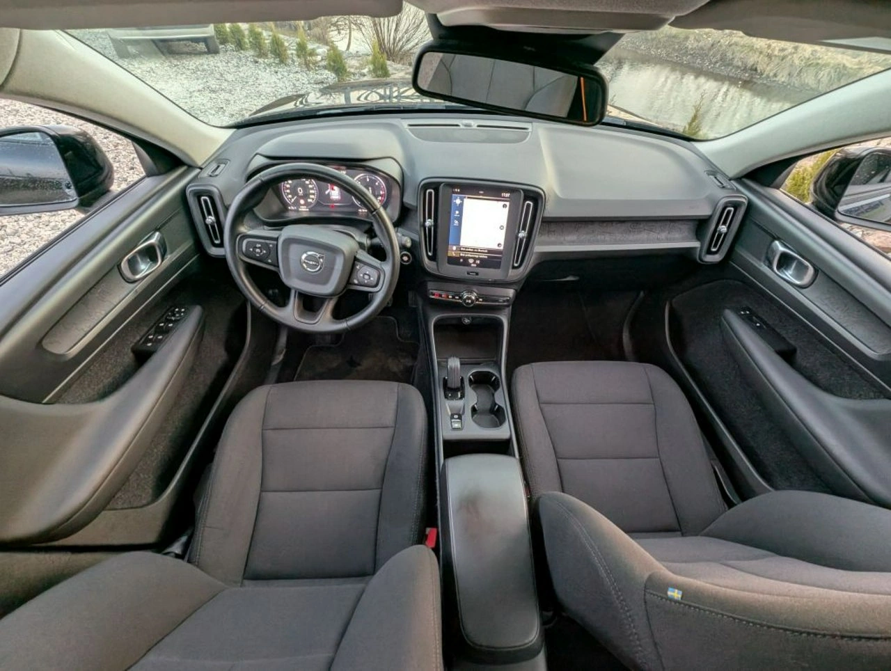 Volvo XC 40 - Zdjęcie 13