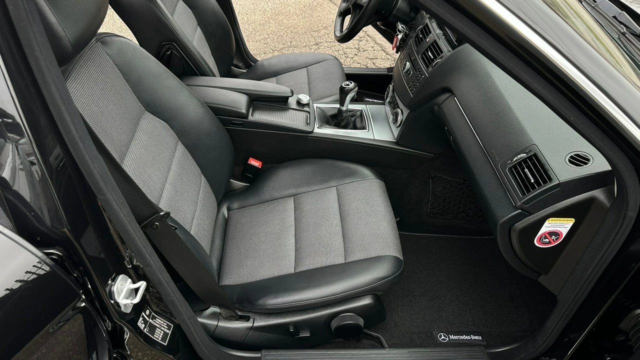 Mercedes C 200 - Zdjęcie 13