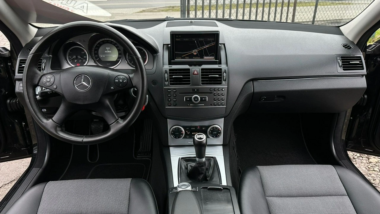 Mercedes C 200 - Zdjęcie 17