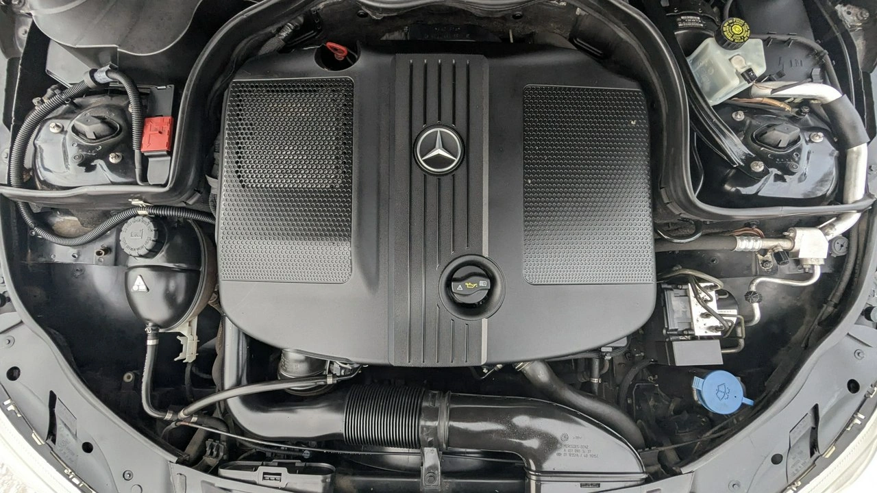 Mercedes C 200 - Zdjęcie 32