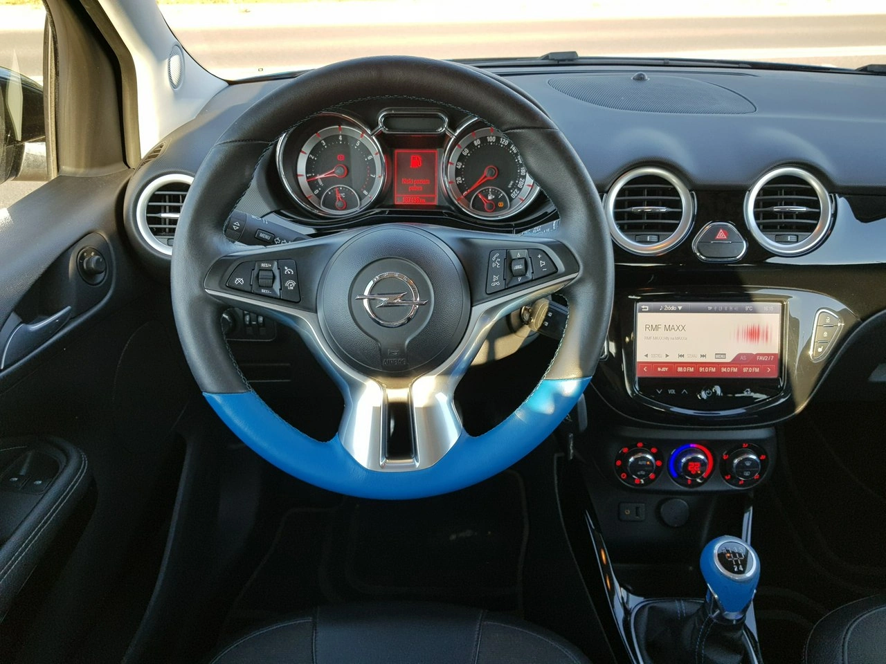 Opel Adam - Zdjęcie 18