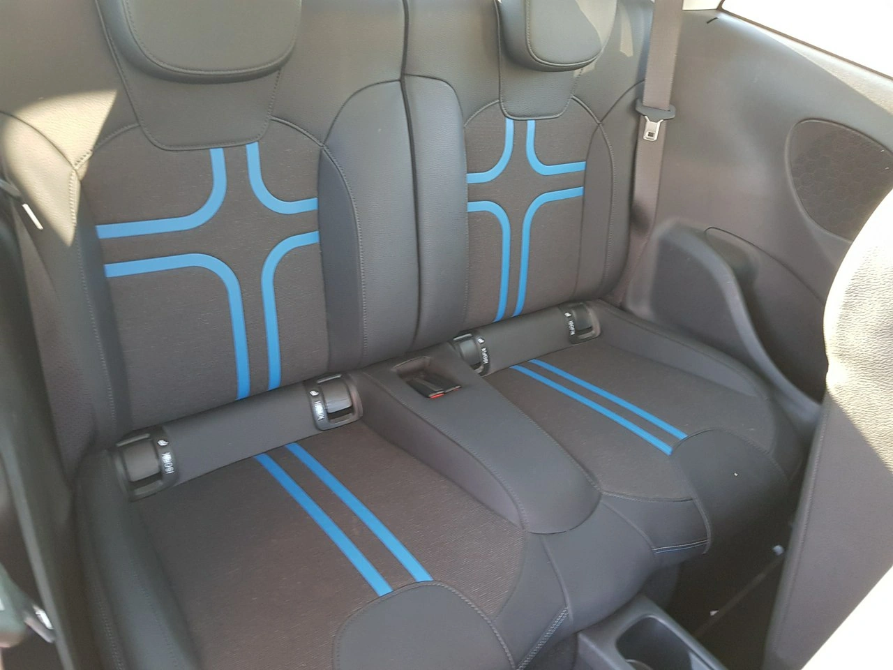 Opel Adam - Zdjęcie 15