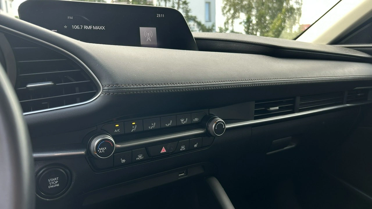 Mazda 3 - Zdjęcie 10