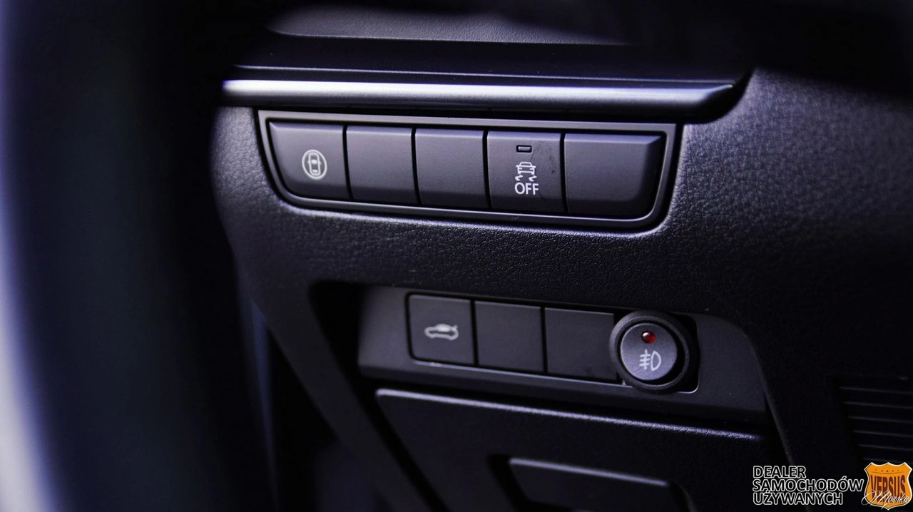 Mazda 3 - Zdjęcie 15