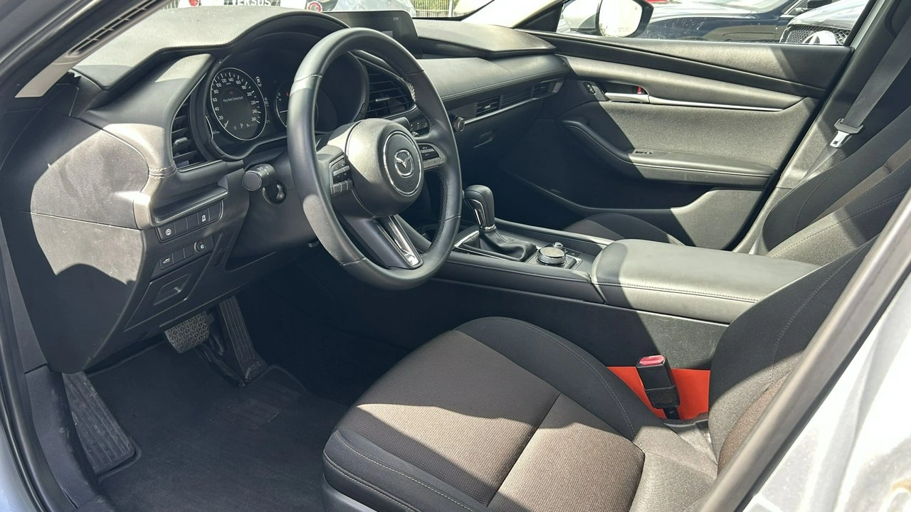 Mazda 3 - Zdjęcie 6