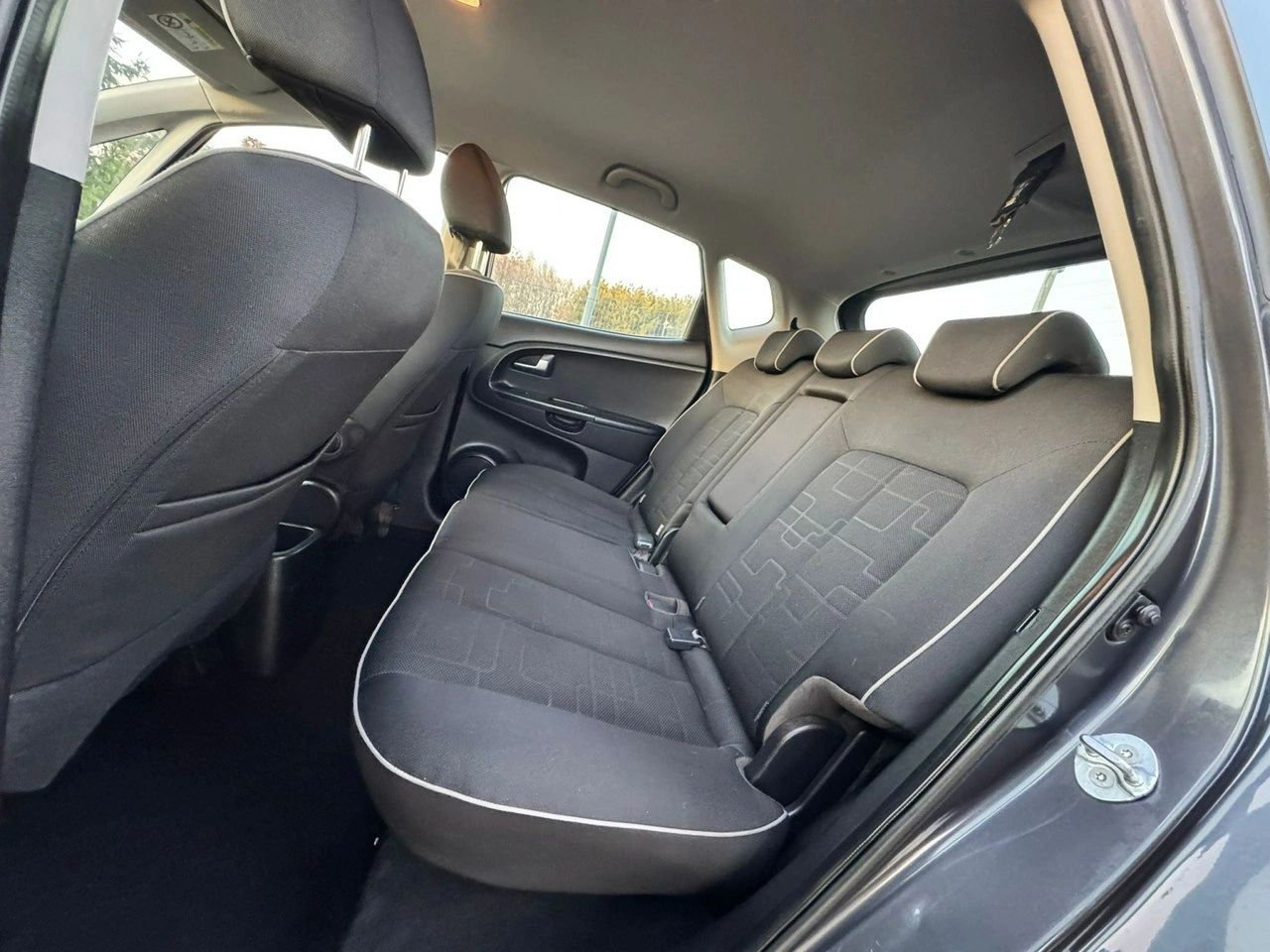 Kia Venga - Zdjęcie 24