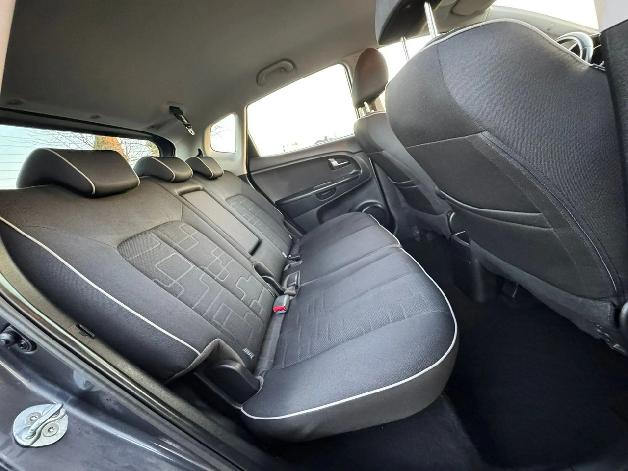 Kia Venga - Zdjęcie 25