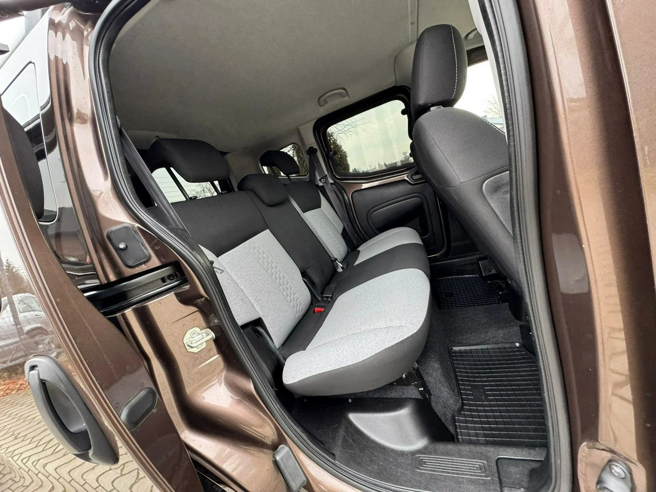 Fiat Qubo - Zdjęcie 23