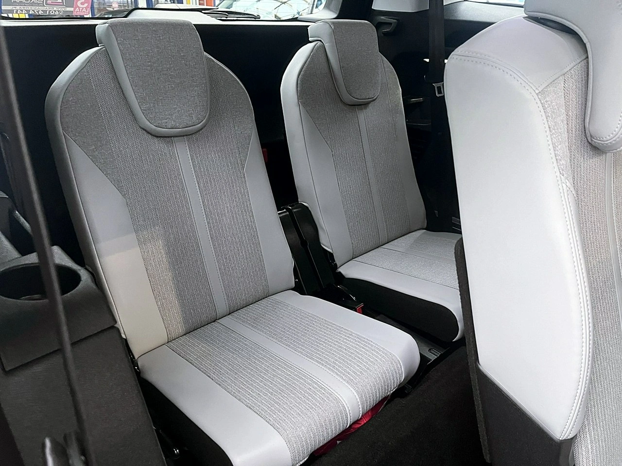 Peugeot 5008 - Zdjęcie 13